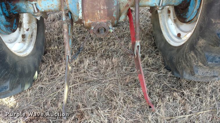 image for item DB0790 Ford 2000 Super Dexta tractor