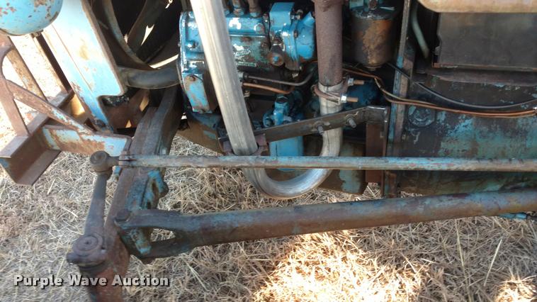 image for item DB0790 Ford 2000 Super Dexta tractor