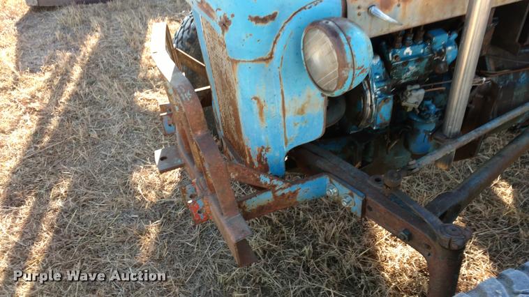 image for item DB0790 Ford 2000 Super Dexta tractor