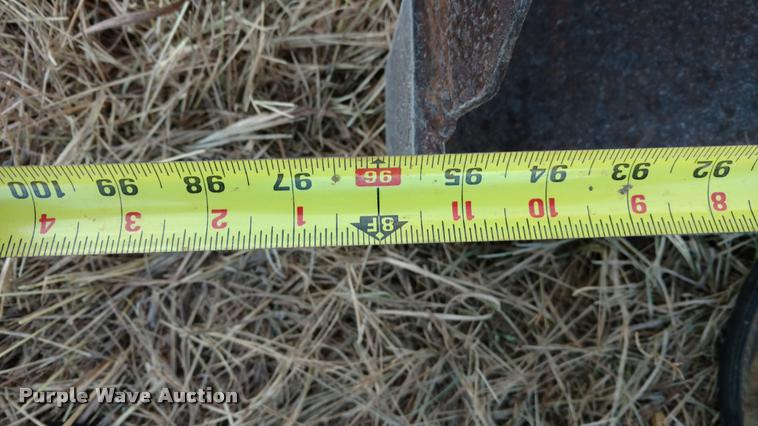 image for item DB0791 1979 Ford TW20 tractor