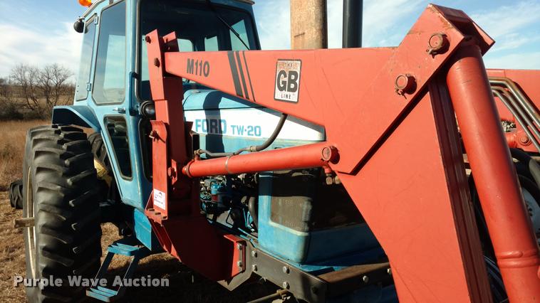 image for item DB0791 1979 Ford TW20 tractor