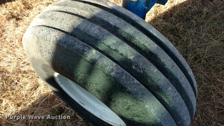 image for item DB0791 1979 Ford TW20 tractor