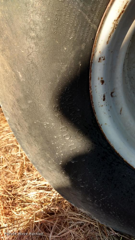 image for item DB0791 1979 Ford TW20 tractor