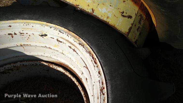 image for item DB0791 1979 Ford TW20 tractor