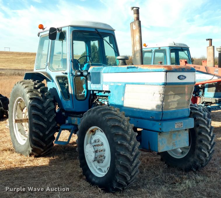 image for item DB0792 1985 Ford TW35 MFWD tractor