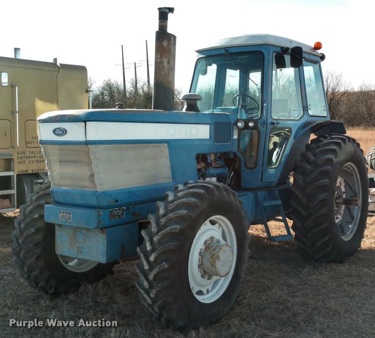 image for item DB0792 1985 Ford TW35 MFWD tractor