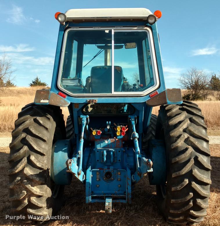 image for item DB0792 1985 Ford TW35 MFWD tractor