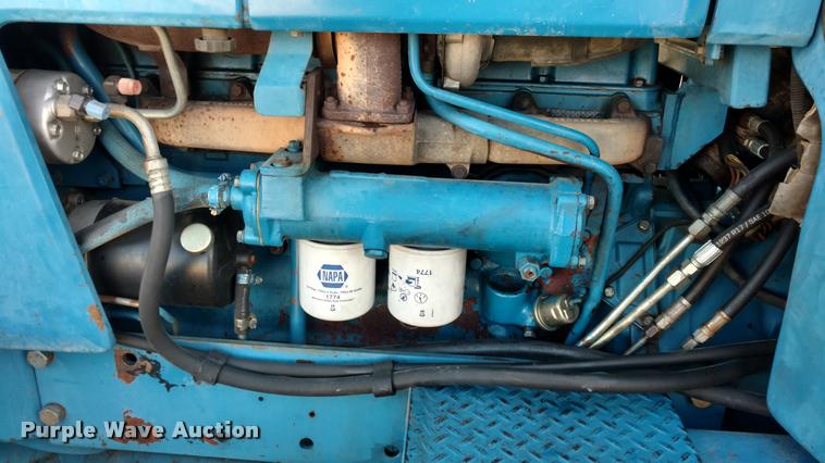 image for item DB0792 1985 Ford TW35 MFWD tractor