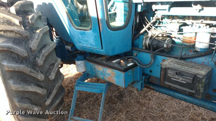 image for item DB0792 1985 Ford TW35 MFWD tractor