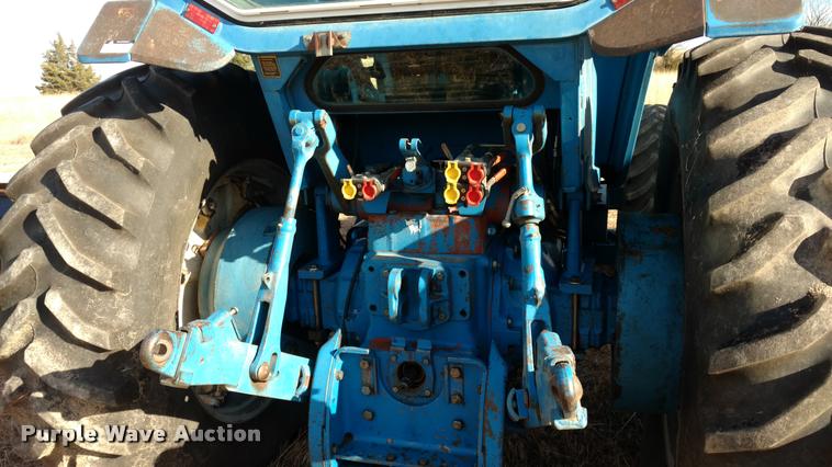 image for item DB0792 1985 Ford TW35 MFWD tractor