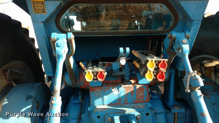 image for item DB0792 1985 Ford TW35 MFWD tractor