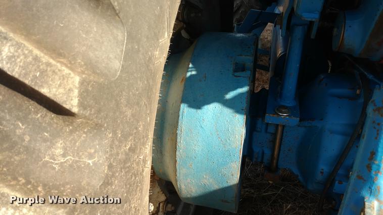 image for item DB0792 1985 Ford TW35 MFWD tractor