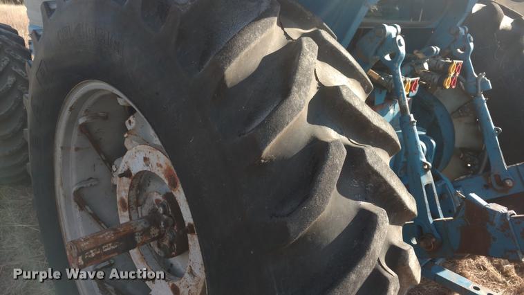 image for item DB0792 1985 Ford TW35 MFWD tractor