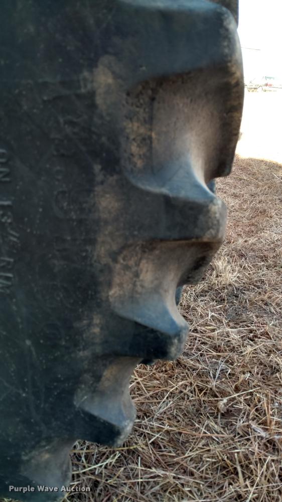 image for item DB0792 1985 Ford TW35 MFWD tractor