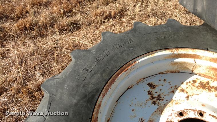 image for item DB0792 1985 Ford TW35 MFWD tractor