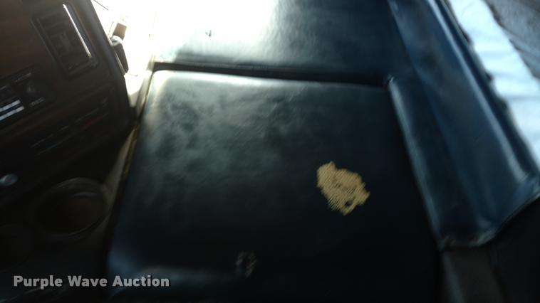 image for item DB0793 1989 Freightliner FLA semi truck