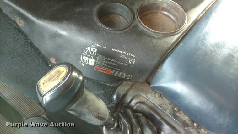 image for item DB0793 1989 Freightliner FLA semi truck