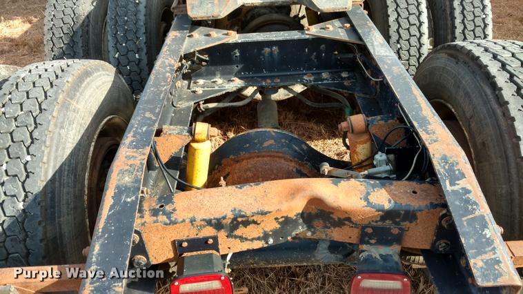 image for item DB0793 1989 Freightliner FLA semi truck