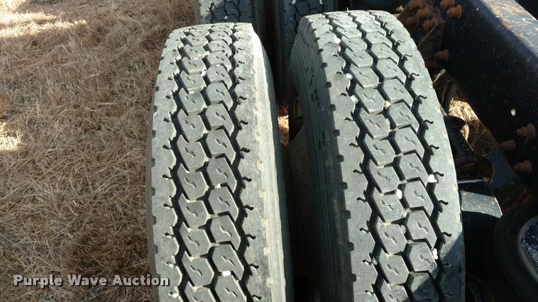 image for item DB0793 1989 Freightliner FLA semi truck