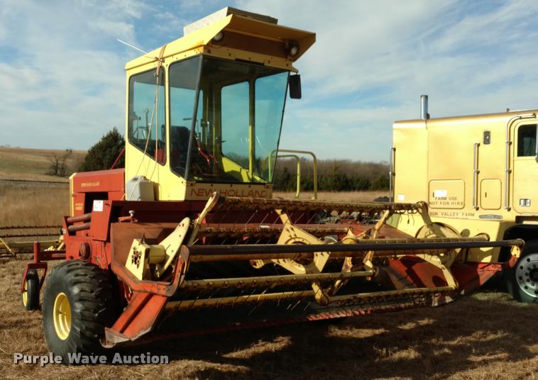 image for item DB0794 1981 New Holland 1495 haybine swather