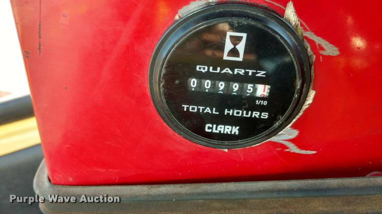 image for item DB0794 1981 New Holland 1495 haybine swather