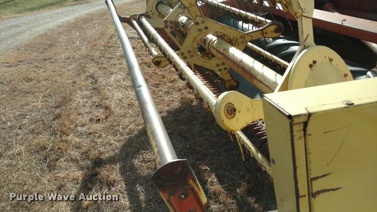 image for item DB0794 1981 New Holland 1495 haybine swather