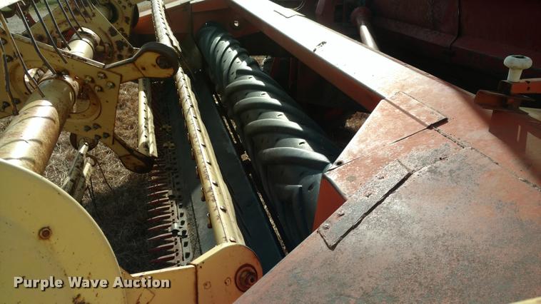 image for item DB0794 1981 New Holland 1495 haybine swather