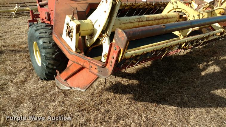 image for item DB0794 1981 New Holland 1495 haybine swather