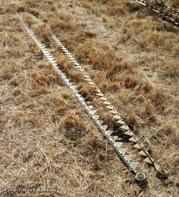 image for item DB0794 1981 New Holland 1495 haybine swather