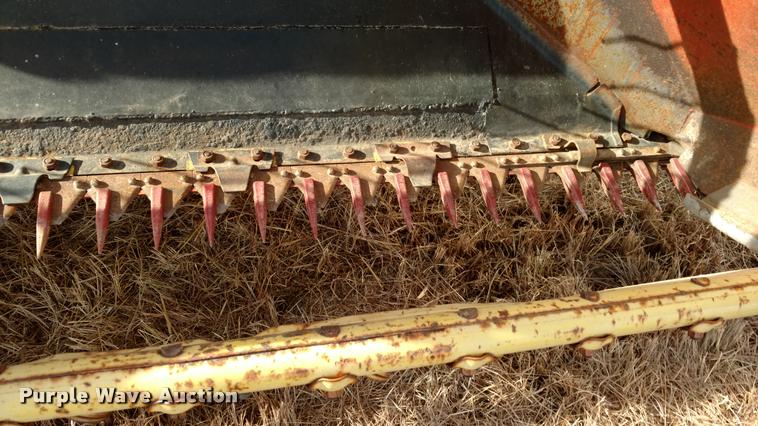 image for item DB0794 1981 New Holland 1495 haybine swather