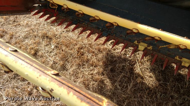 image for item DB0794 1981 New Holland 1495 haybine swather