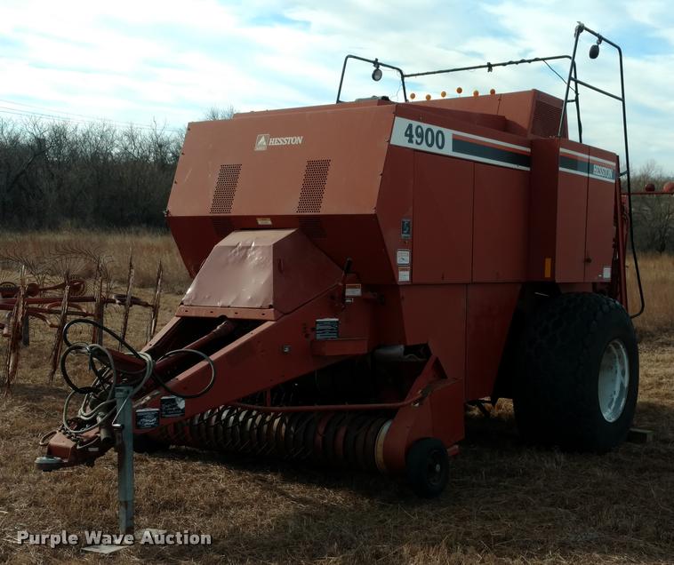 image for item DB0796 Hesston 4900 large square baler
