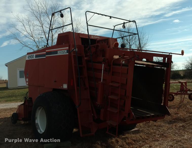 image for item DB0796 Hesston 4900 large square baler
