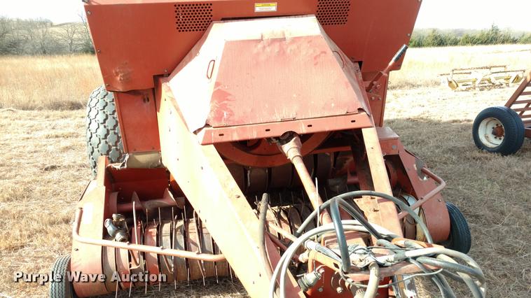 image for item DB0796 Hesston 4900 large square baler