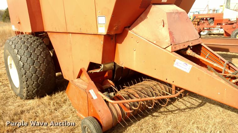 image for item DB0796 Hesston 4900 large square baler
