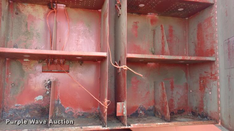 image for item DB0796 Hesston 4900 large square baler