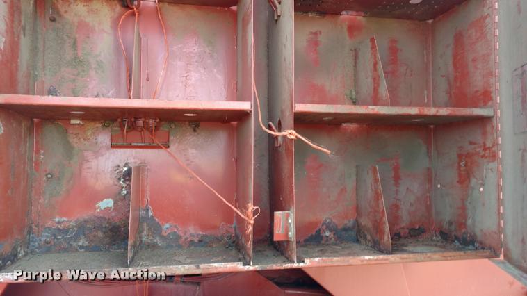 image for item DB0796 Hesston 4900 large square baler