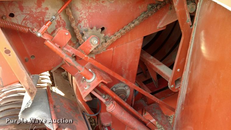 image for item DB0796 Hesston 4900 large square baler