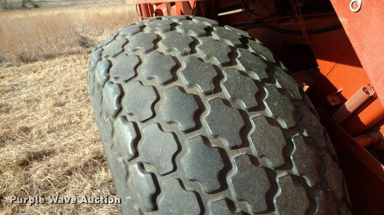 image for item DB0796 Hesston 4900 large square baler