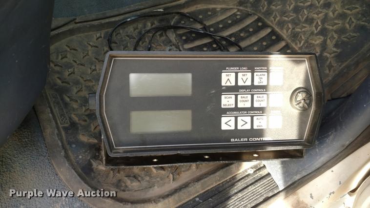 image for item DB0796 Hesston 4900 large square baler