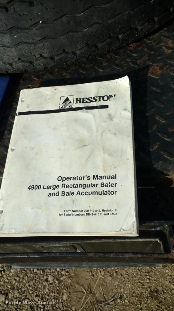 image for item DB0796 Hesston 4900 large square baler