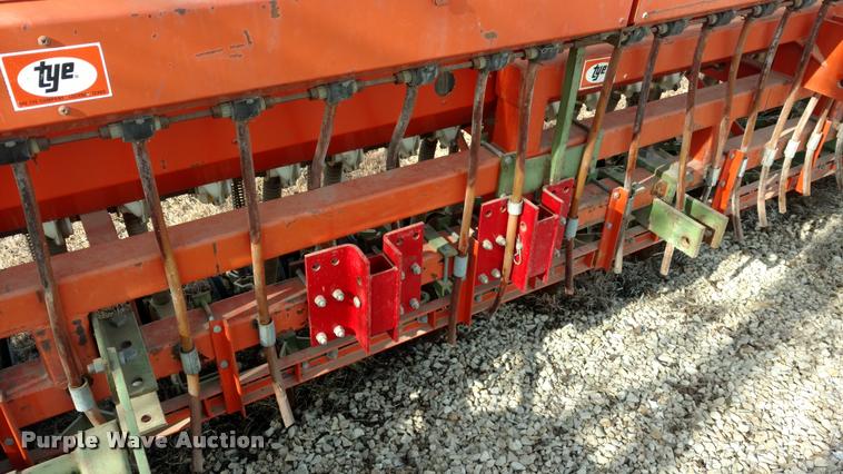 image for item DB0800 Tye 20-20 no-till grain drill