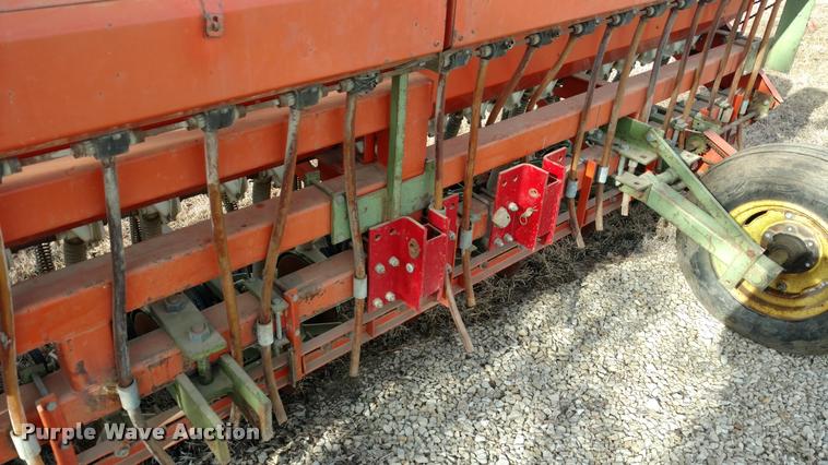 image for item DB0800 Tye 20-20 no-till grain drill