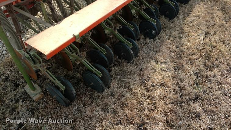 image for item DB0800 Tye 20-20 no-till grain drill