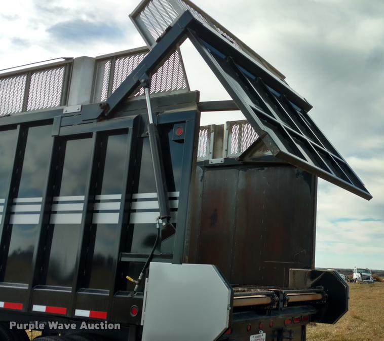 image for item DB0801 2016 Taller Fehr live bottom silage trailer