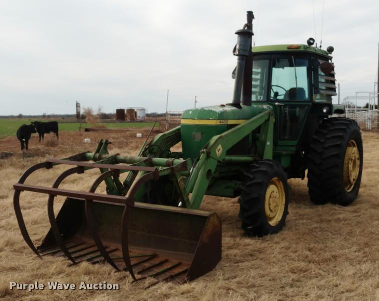 image for item DB0809 1974 John Deere 4430 HFWD tractor