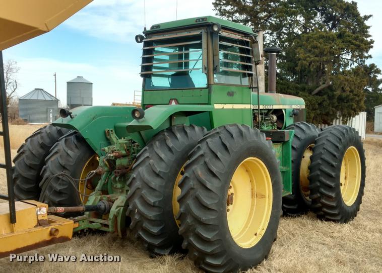 image for item DB0810 1981 John Deere 8640 4WD tractor
