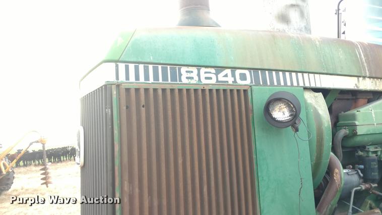 image for item DB0810 1981 John Deere 8640 4WD tractor