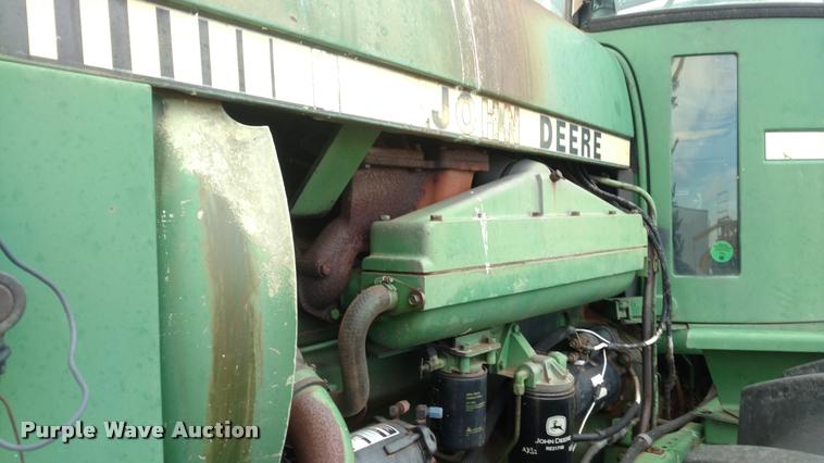image for item DB0810 1981 John Deere 8640 4WD tractor
