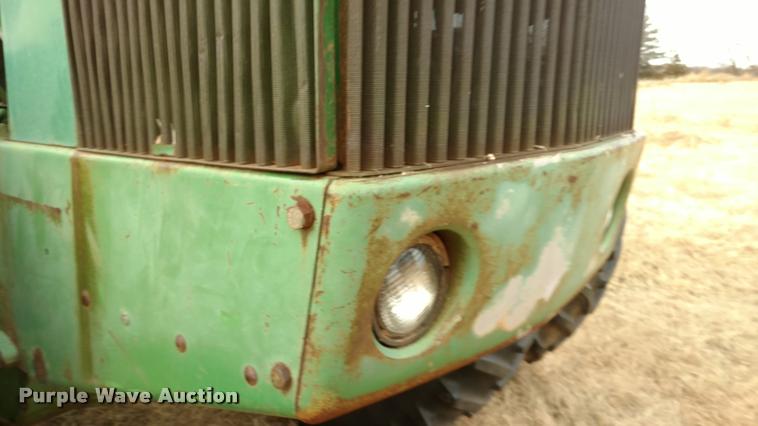 image for item DB0810 1981 John Deere 8640 4WD tractor